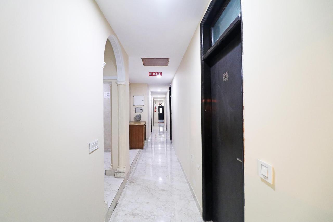 Hotel Westend Holiday Home 5 Mint From Nizamuddin Railway Station นิวเดลี ภายนอก รูปภาพ